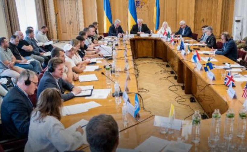 ПРЕДСТАВНИКИ СПЕЦІАЛЬНОСТІ 081 «ПРАВО» УМСФ НА РАДІ З ПРАВ ЛЮДИНИ ПРИ МЗС УКРАЇНИ: ЗАХИСТ ПРАВ І ГЕНДЕРНА РІВНІСТЬ