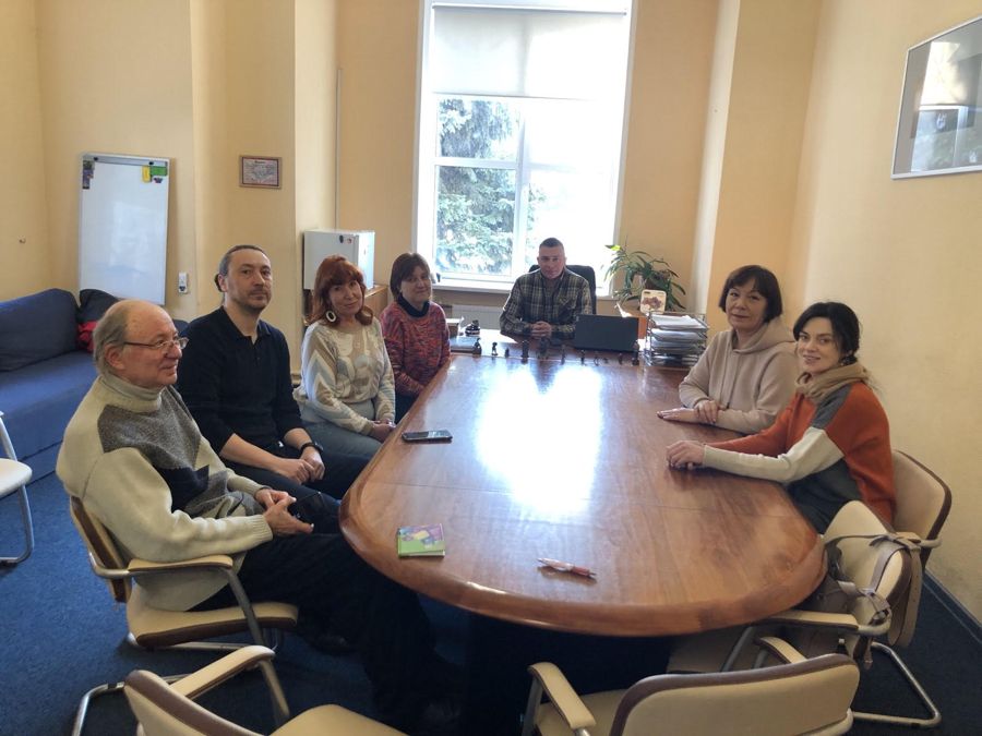 КРУГЛИЙ СТІЛ : підсумки практики