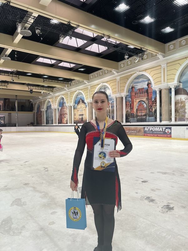 Анна Віннік – майстер спорту україни: 10 років на льоду, роликах і крилах мрії!