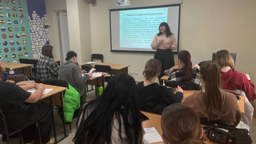 ОБМІН ДОСВІДОМ ТА ВИКЛАДАЦЬКОЮ МАЙСТЕРНІСТЮ