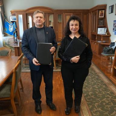 Підписано договір про співпрацю з Радою адвокатів Дніпропетровської області