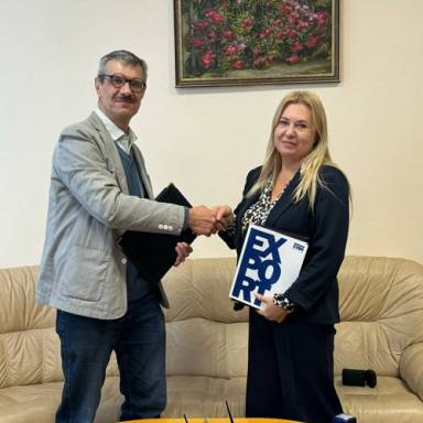 Співпрацюємо з Укрексімбанком